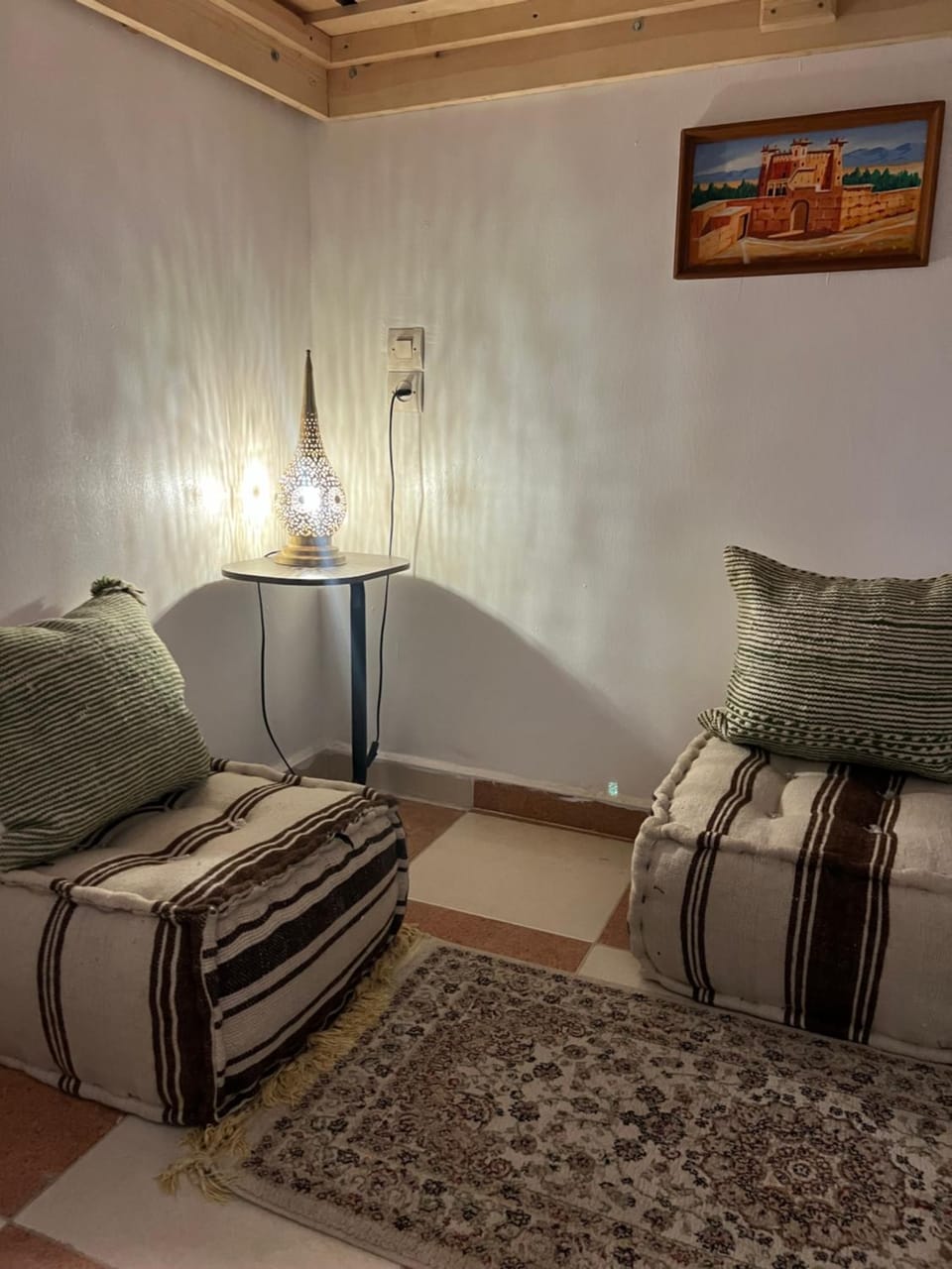 Living room, Seating area