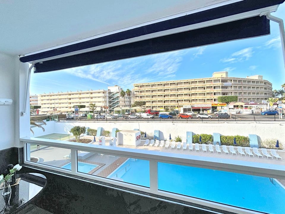 Day, View (from property/room), Balcony/Terrace, Pool view