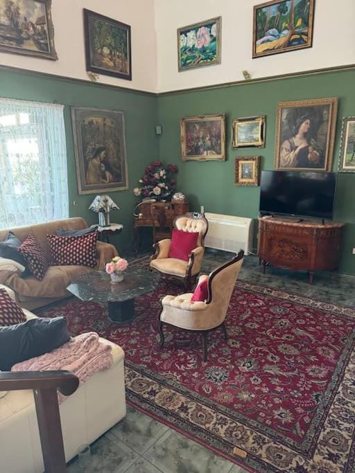 Living room, Seating area