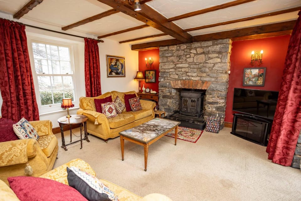 Living room, Seating area
