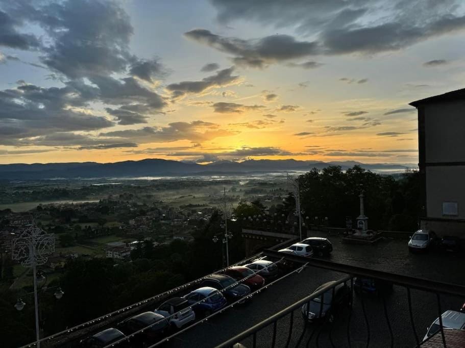 Mountain view, Sunrise, Parking