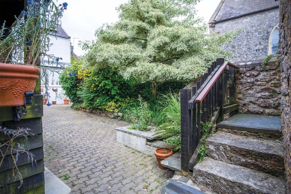 Garden, Garden view