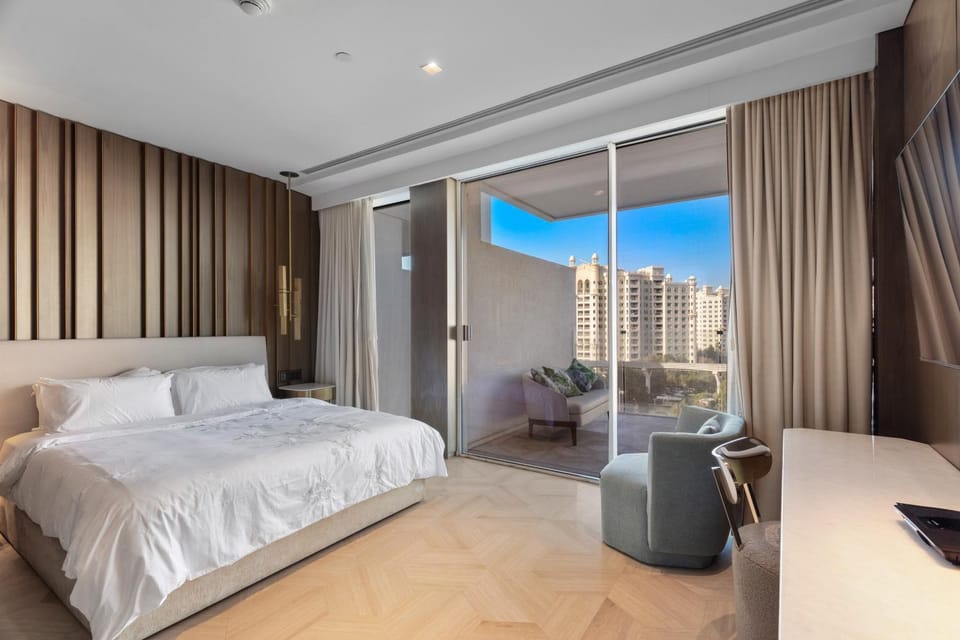 Bed, Balcony/Terrace, Seating area, Bedroom