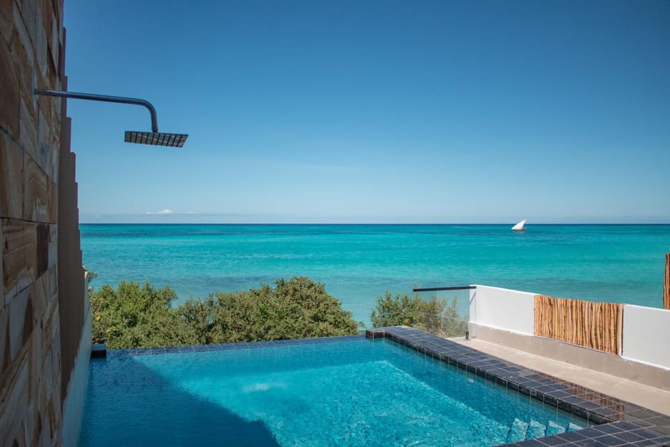 Shower, Sea view, Swimming pool