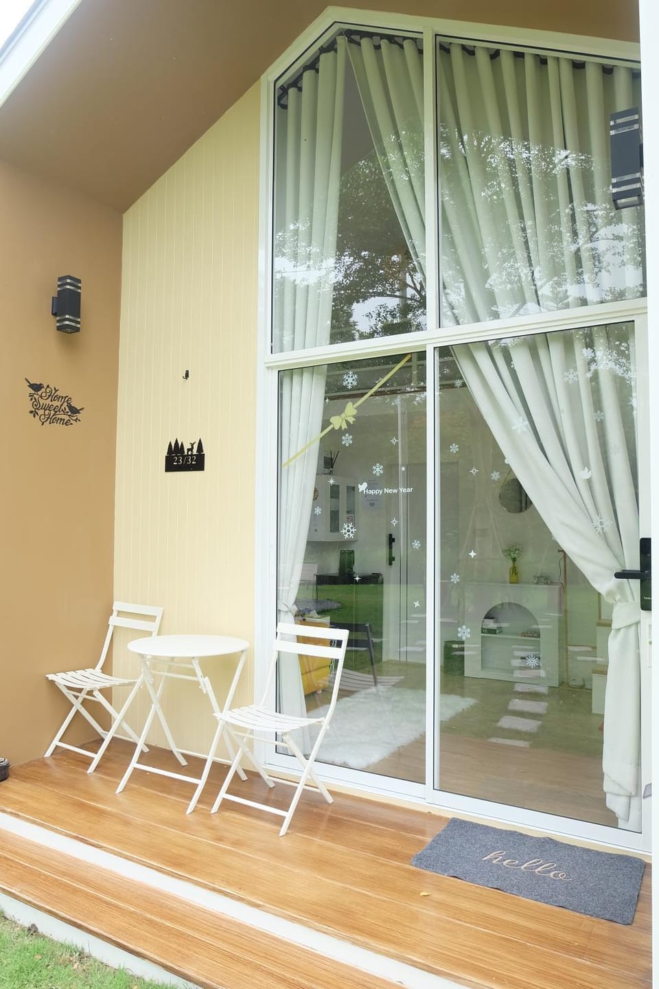 Patio, Seating area