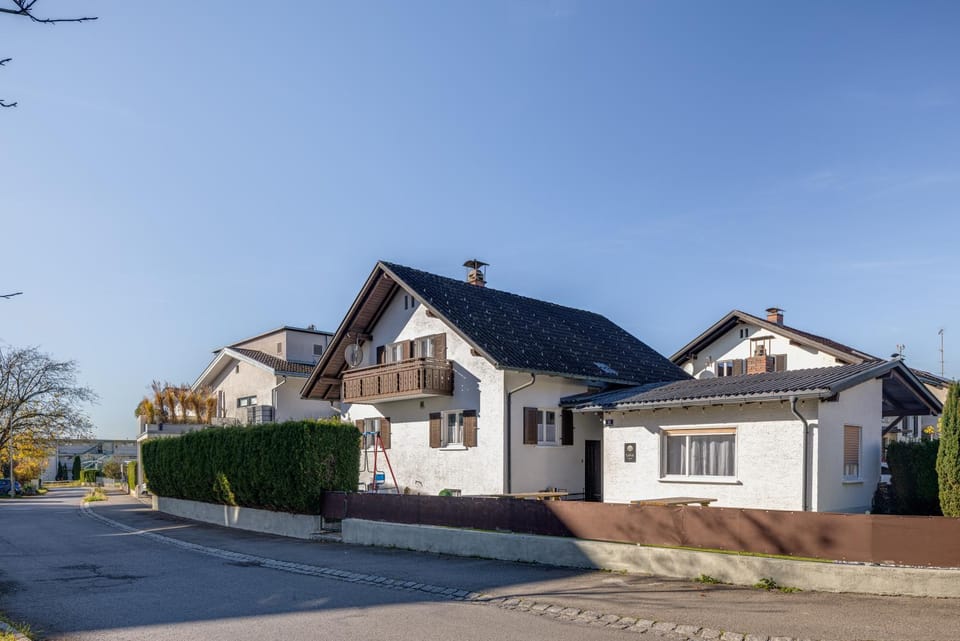 Property building, Street view