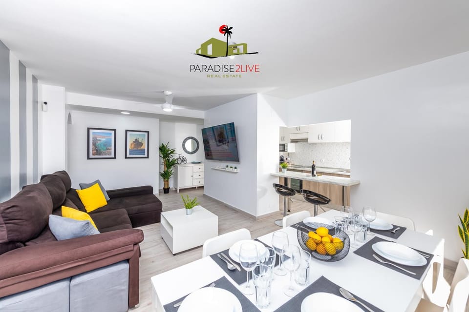 TV and multimedia, Kitchen or kitchenette, Living room, Dining area