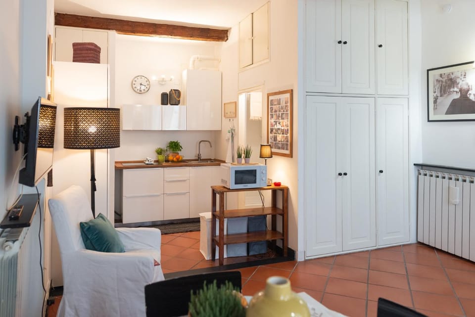 Nina House Apartment in Genoa