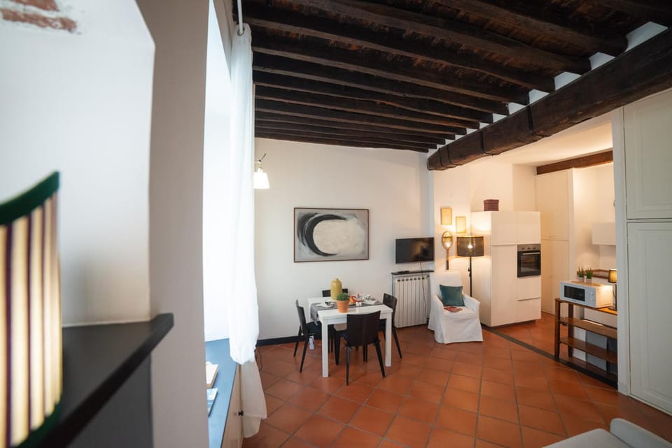 Nina House Apartment in Genoa