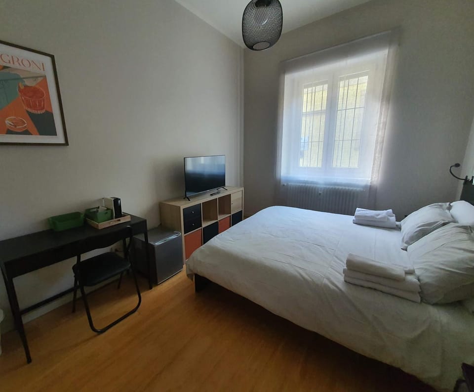 Bed, TV and multimedia