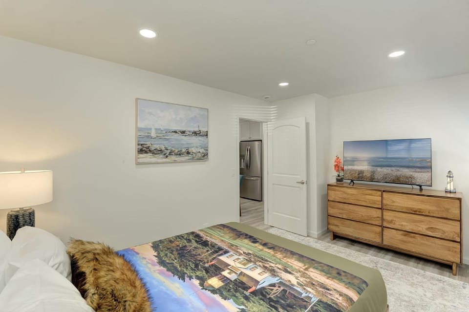 3957 Lighthouse Landing Duplex Apartment in Pacific Grove