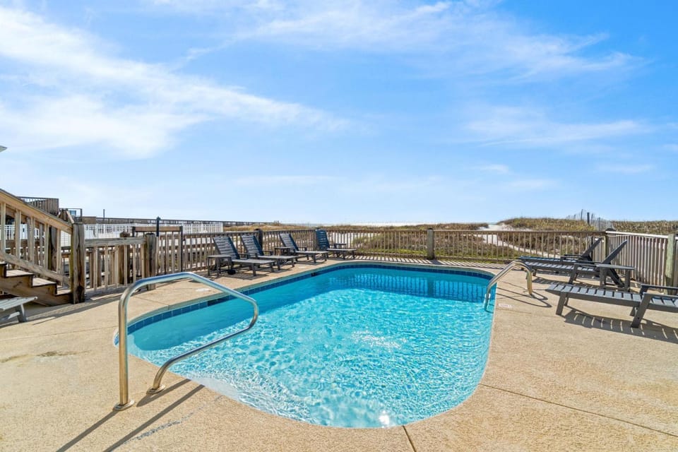 HypNautic East House in West Beach