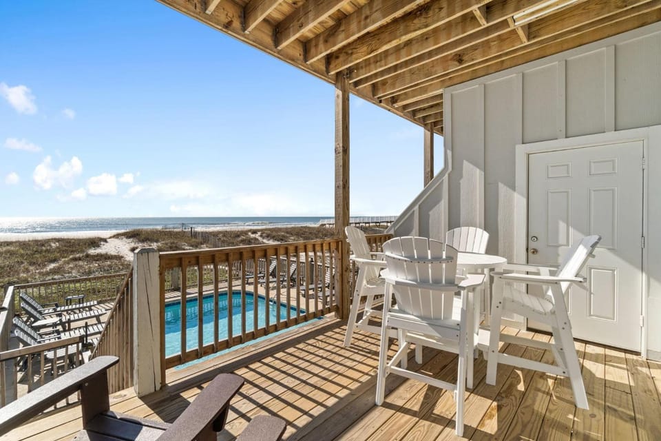 HypNautic East House in West Beach