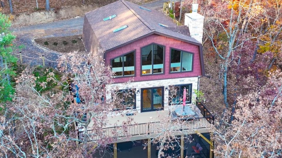 324 Brian Drive: The Swirling Bird Chalet in Basye