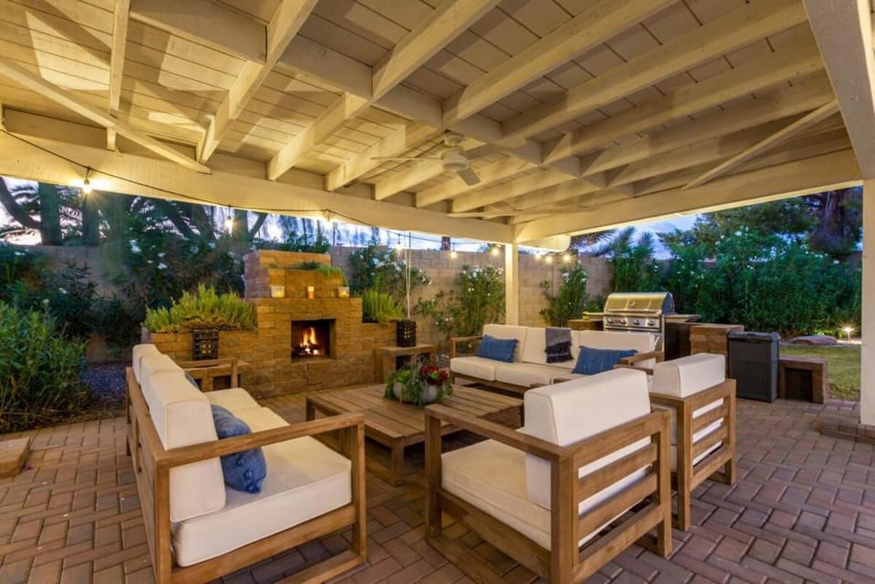 Larkspur Family Estate with Heated Pool & Gameroom House in Buenavante
