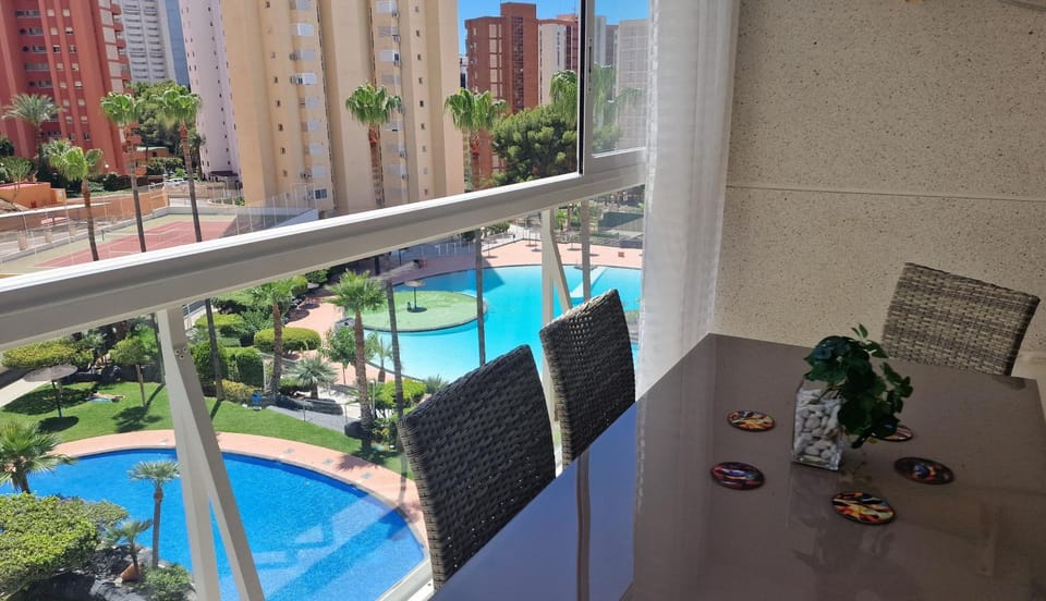 View (from property/room), Balcony/Terrace, Dining area, Pool view