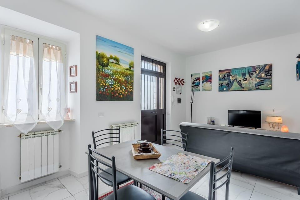 LA CASETTA NELLA MACCHIA di BENEDETTA Apartment in Rome