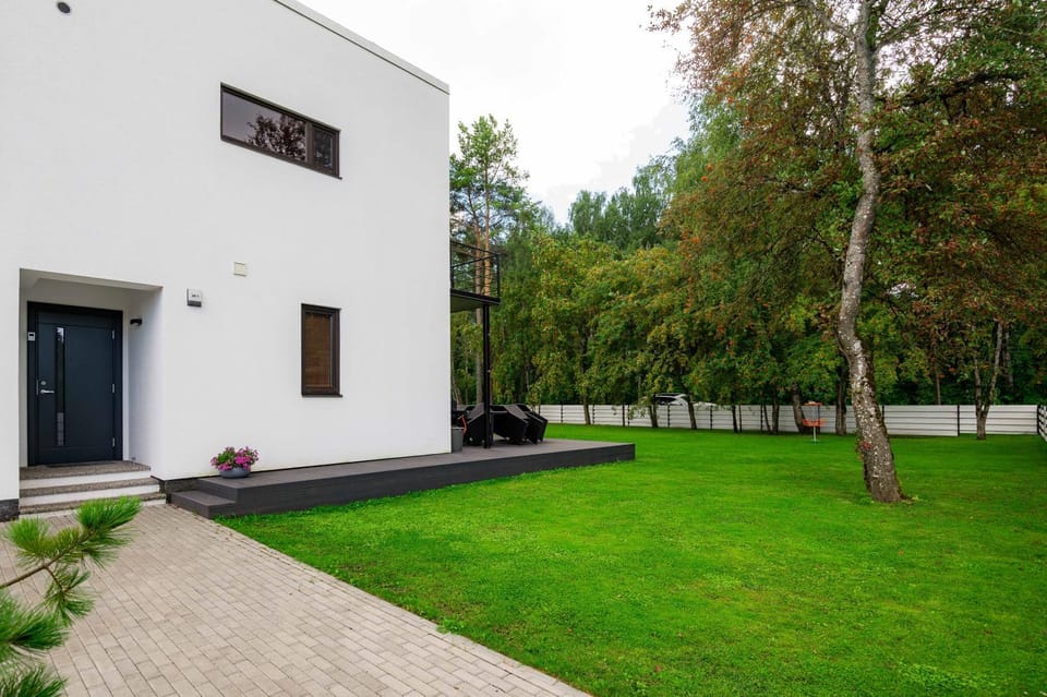 Property building, Garden, Garden view