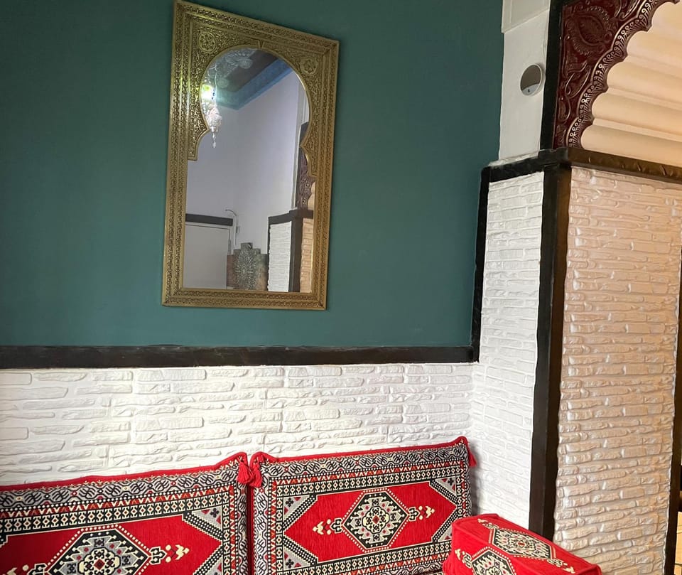 Living room, Photo of the whole room, Seating area