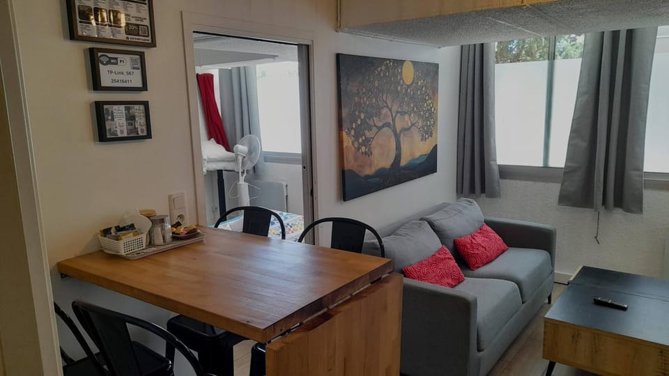 Marius, 3 ch, parking, Tram Croix d'argent au pied, Sleep-in-Montpellier Apartment in Lattes