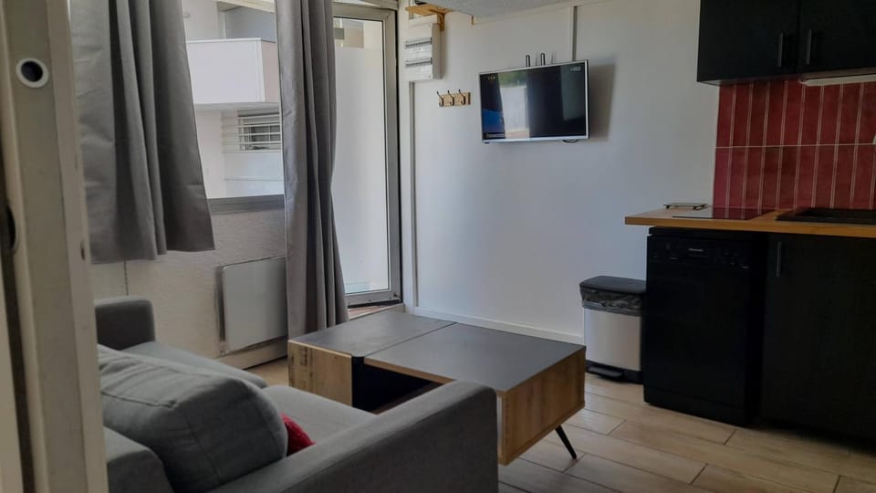 Marius, 3 ch, parking, Tram Croix d'argent au pied, Sleep-in-Montpellier Apartment in Lattes