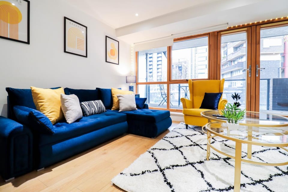 Stunning London Bridge Flat with Balcony - Close to Borough Market Apartment in London Borough of Southwark