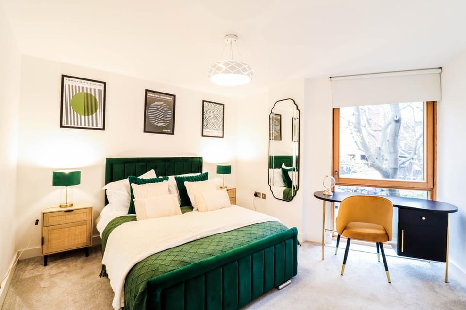 Stunning London Bridge Flat with Balcony - Close to Borough Market Apartment in London Borough of Southwark