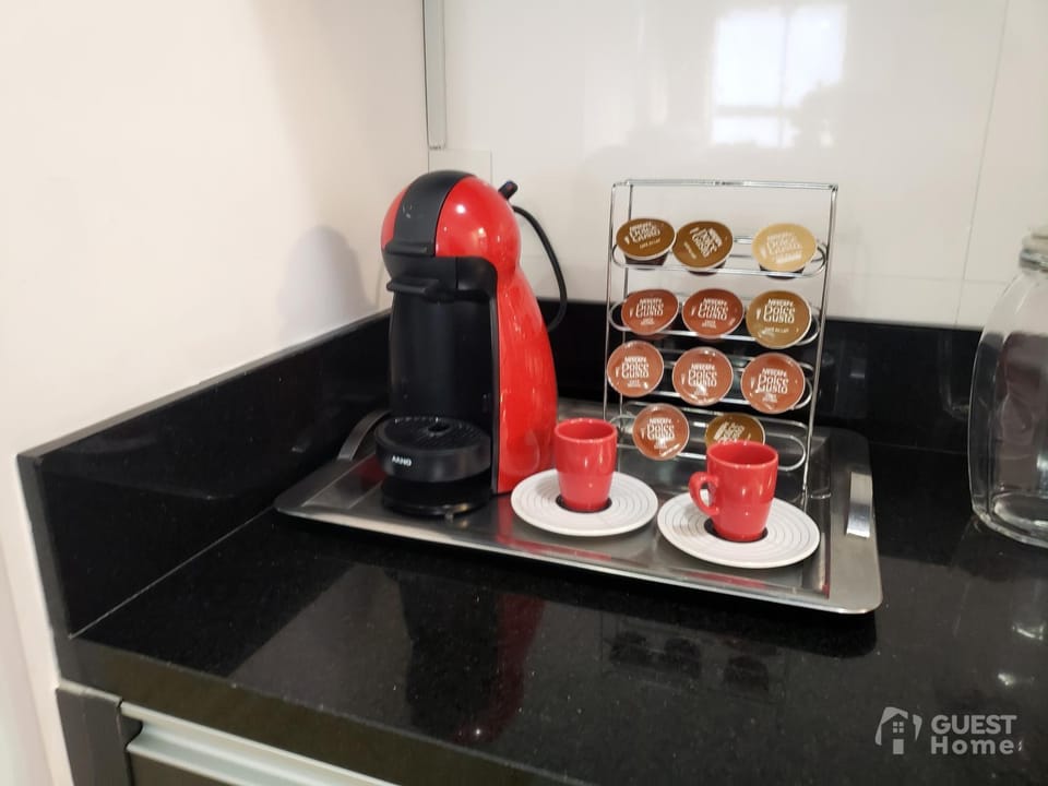Coffee/tea facilities, Kitchen or kitchenette, Communal kitchen, kitchen, kitchen