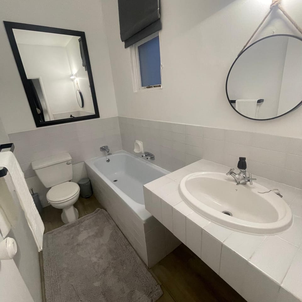 Toilet, Bathroom, Bath