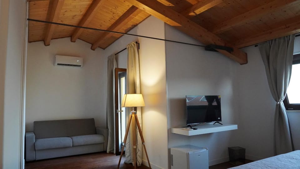TV and multimedia, Bedroom