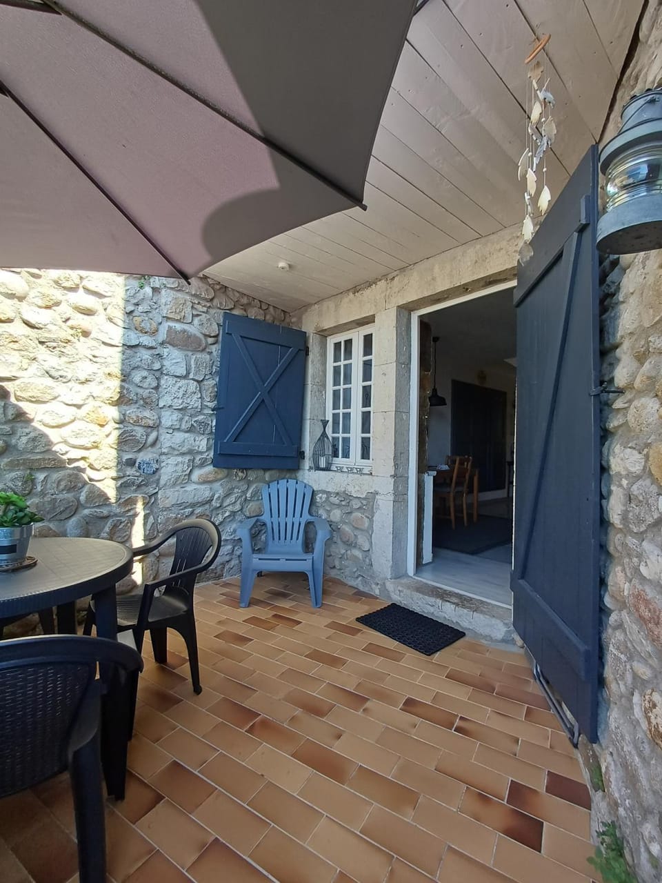 Property building, Living room