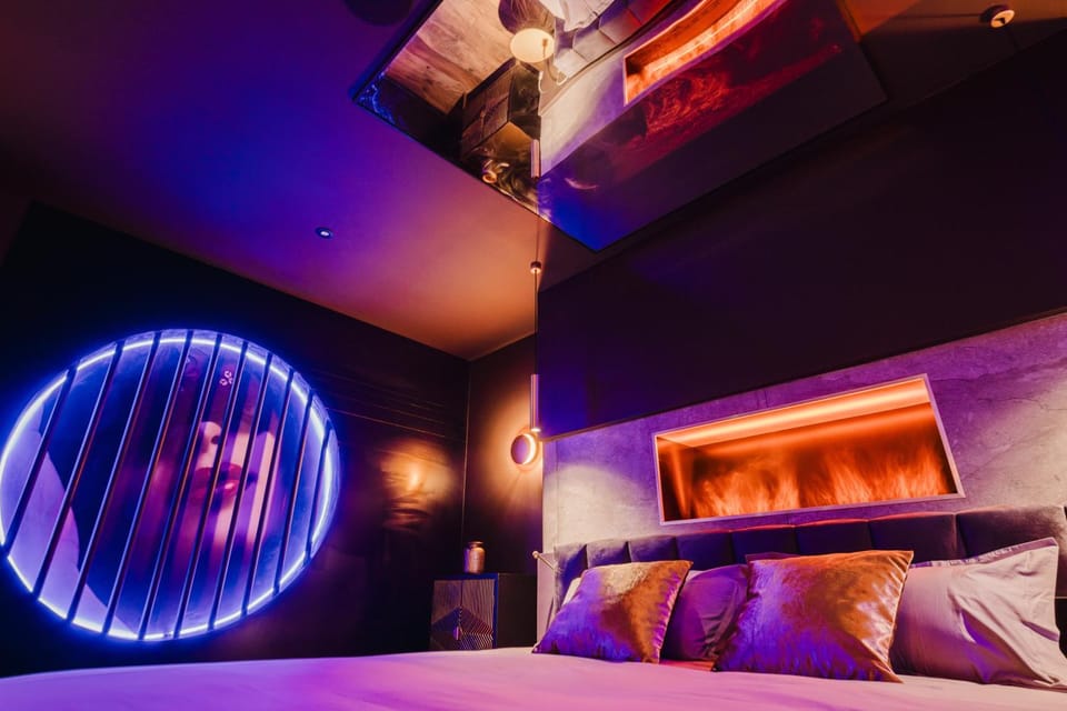 Love Room Les Private Places - Lit King Size et Jacuzzi Privé Apartment in Orléans