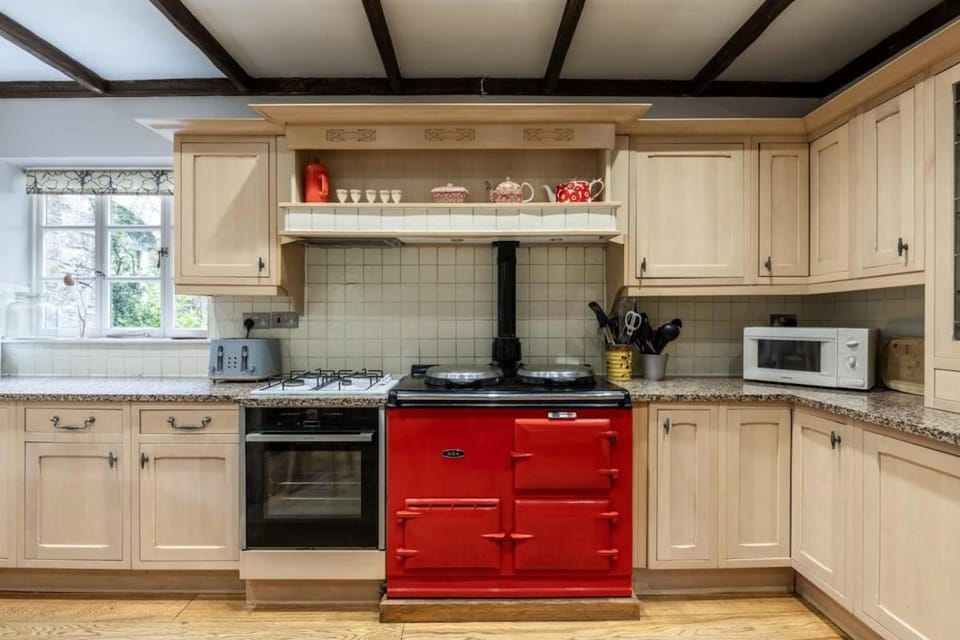 Large Grade II Listed House & Garden nr Beaches House in Saint Columb Major