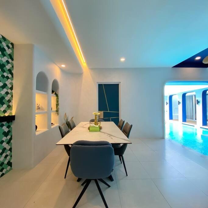 Unique Private Villa - fulton Avenue Villa in Special Region of Yogyakarta