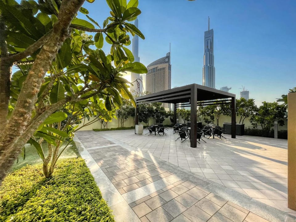 Classy Downtown Bliss with Dubai Mall Access Apartment in Dubai