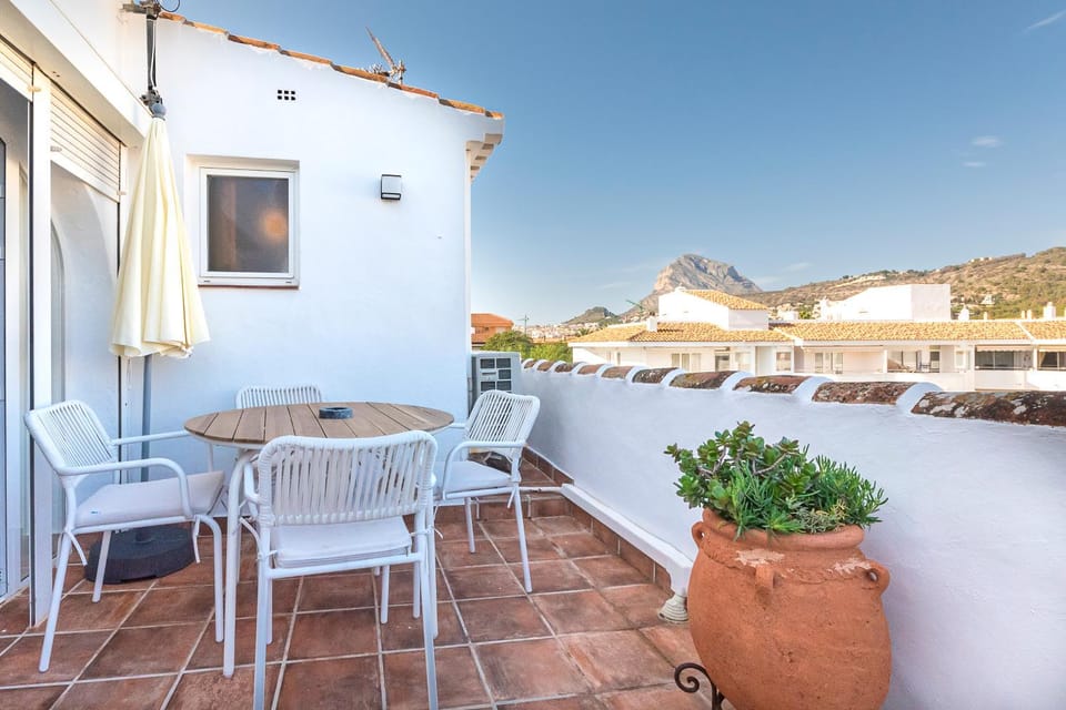 Natural landscape, Balcony/Terrace, Balcony/Terrace, Mountain view