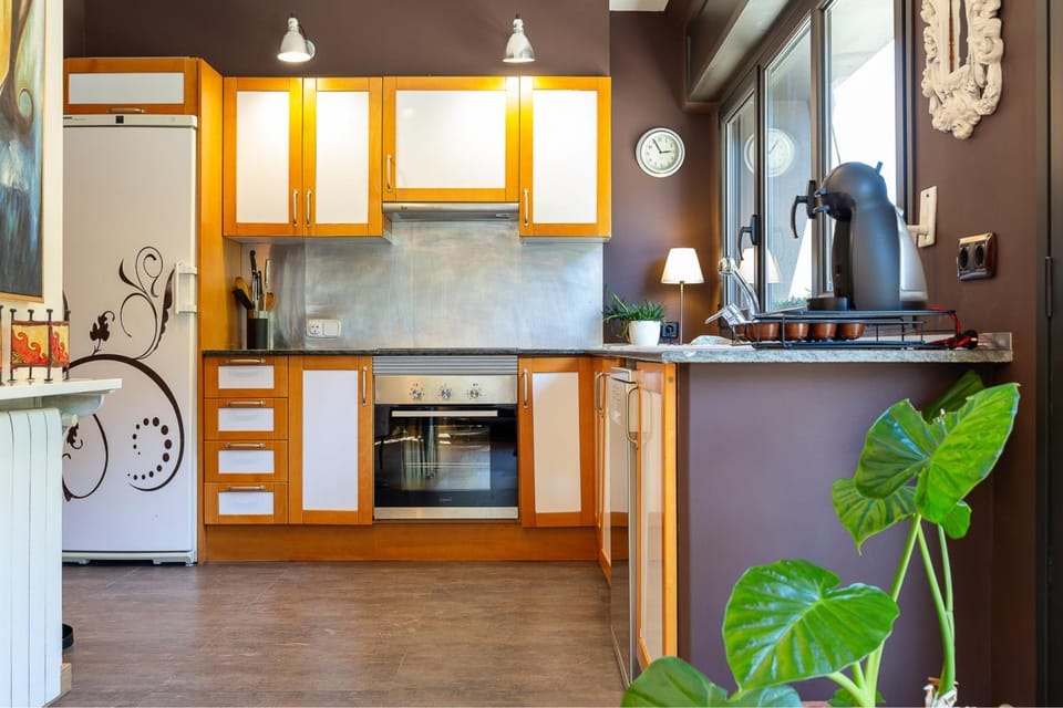 Coffee/tea facilities, Kitchen or kitchenette