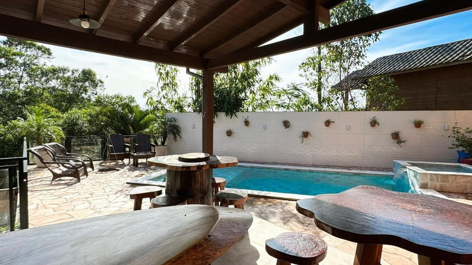BBQ facilities, Swimming pool