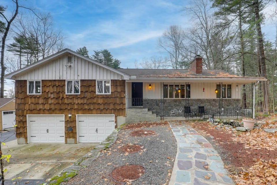 Peek-a-Boo Lake Views & Yard: Windham Home House in New Hampshire