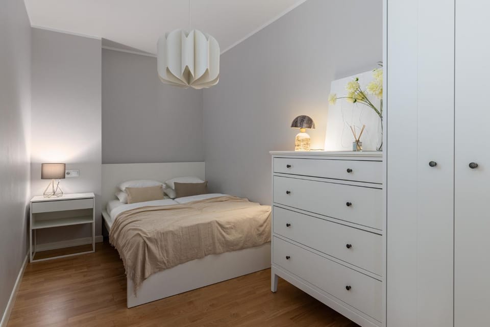 Bed, Photo of the whole room, Bedroom, wardrobe