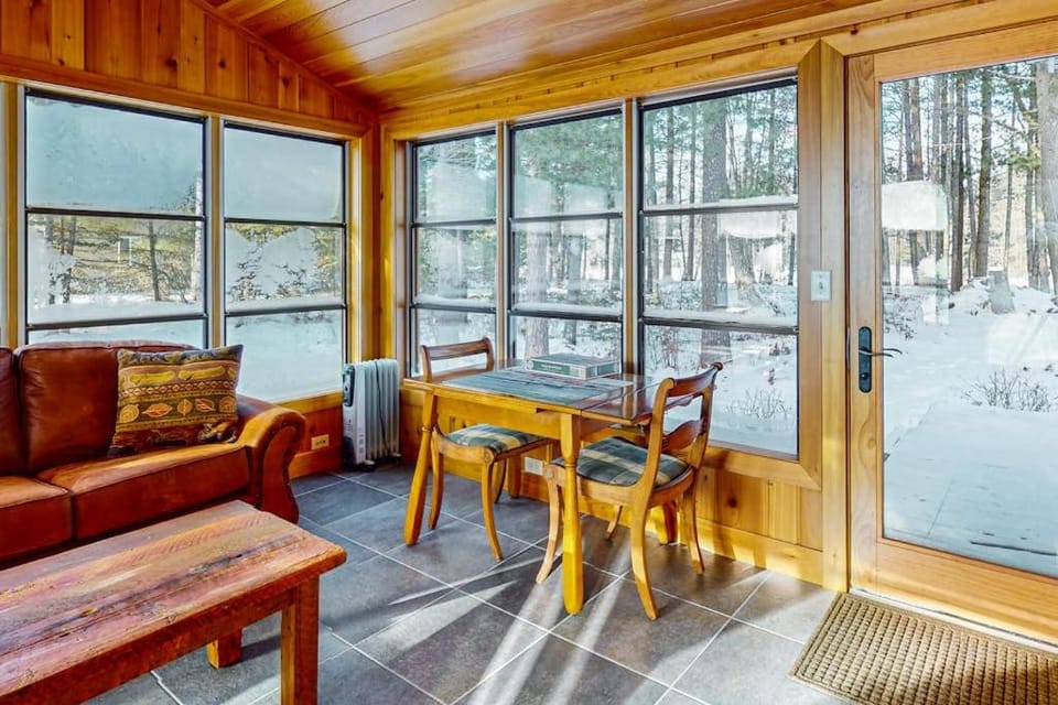 Seasons Pass House in Eagle River