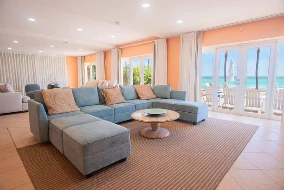 Arashi Beachfront - The best sunsets in Aruba! Villa in Oranjestad