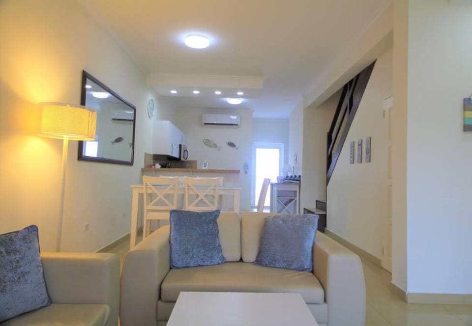 Aruba Breeze Condo A5 House in Noord