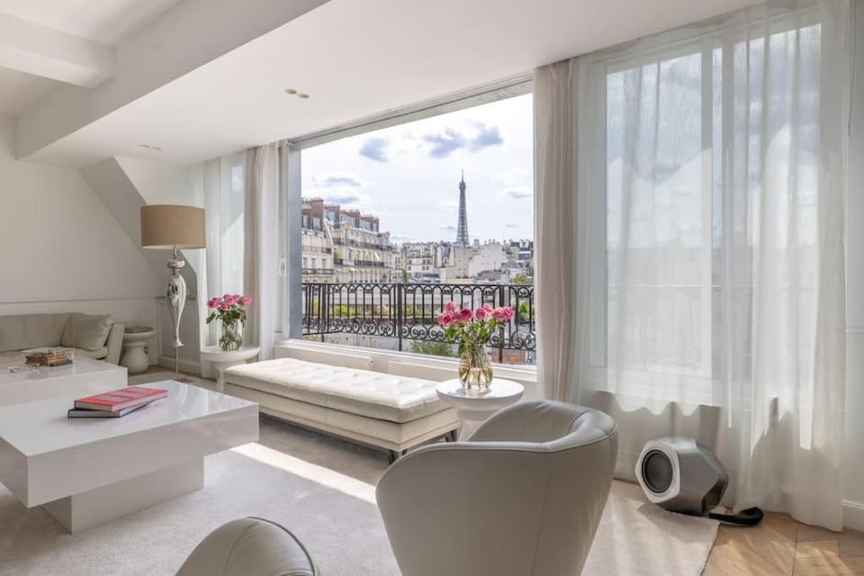 Palais Privé Luxe Vue Tour Eiffel Confort Exclusif Apartment in Paris