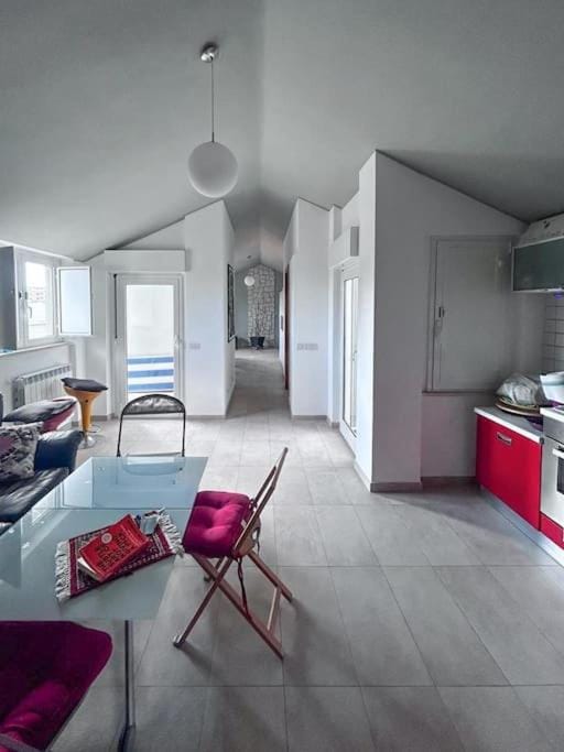 Smart Working con due terrazzi e fibra ultra veloce Apartment in Latina