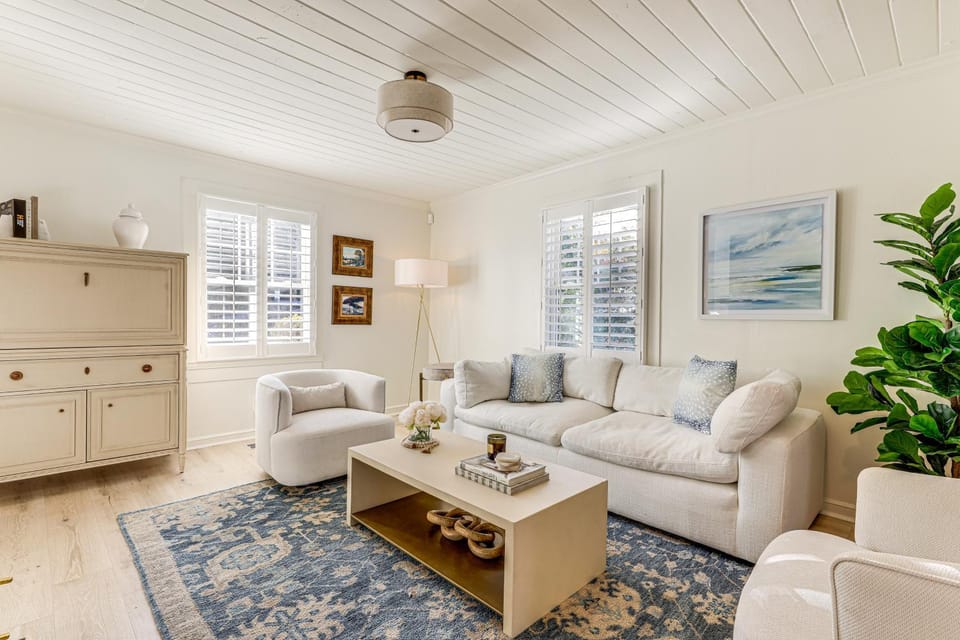Walk Downtown & Canton Street: Roswell Retreat! House in Roswell