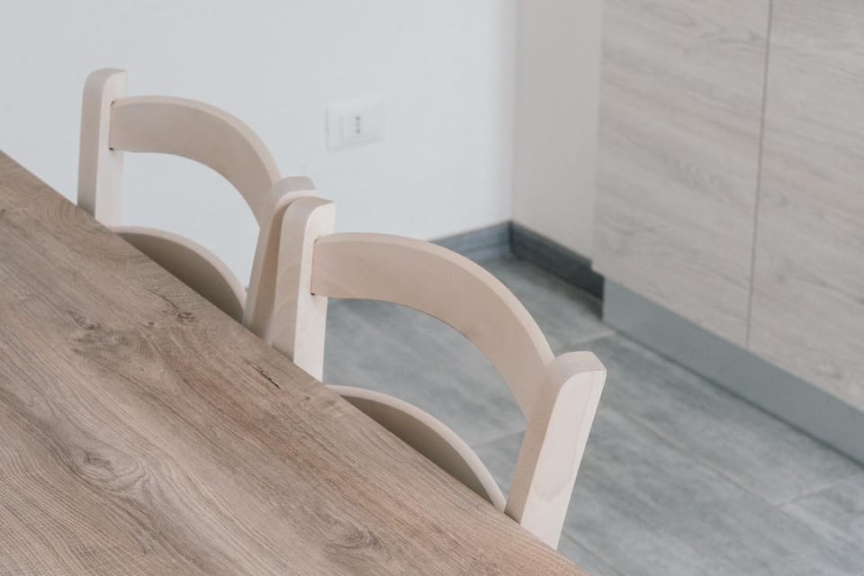 Seating area, Dining area