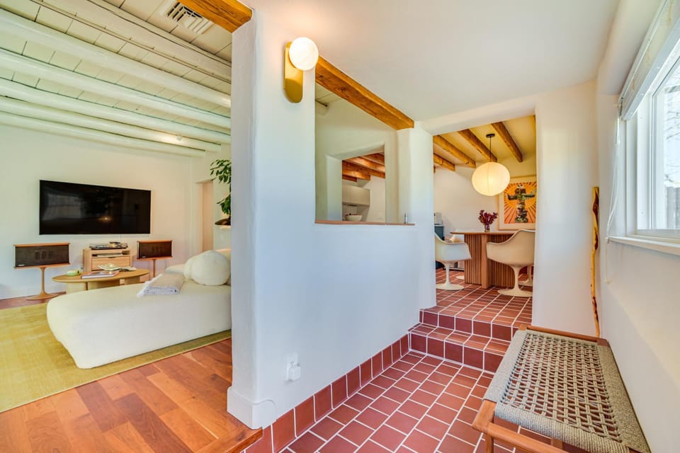 3 Mi to Downtown - Condo w/ Hot Tub in Santa Fe! House in Santa Fe