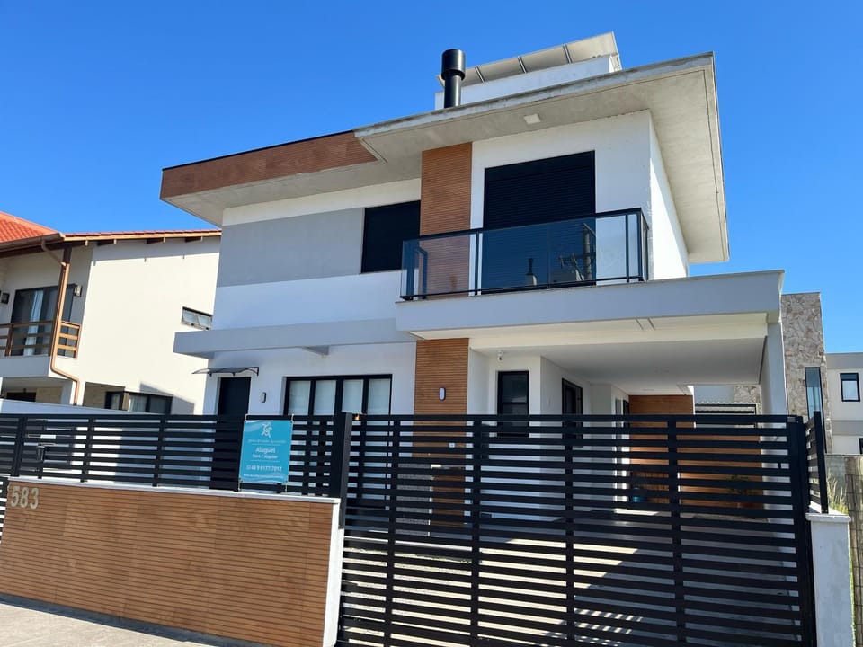 Farol da Barra House in Florianopolis