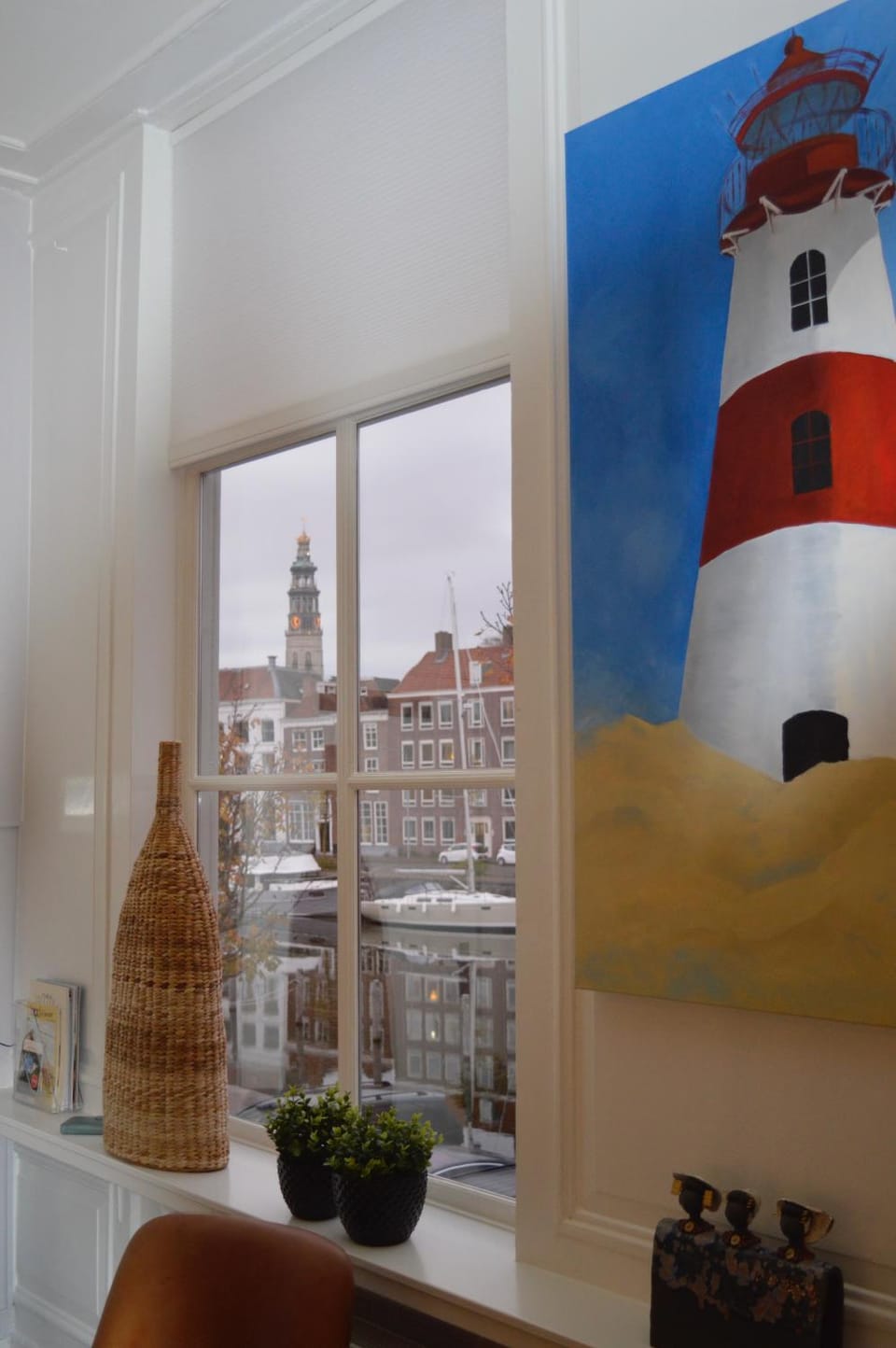 View (from property/room), Decorative detail, Landmark view, River view